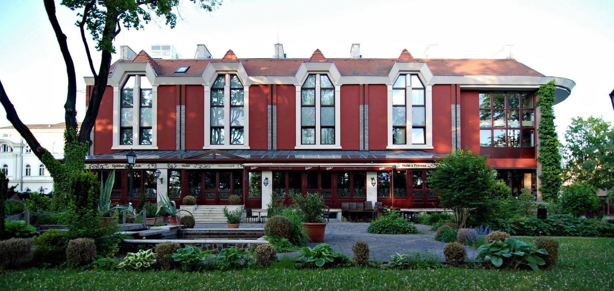 Golden Ball Club Győr Zewnętrze zdjęcie